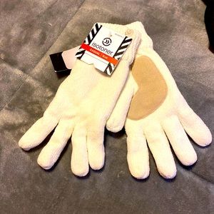 Isotoner Cream Gloves NWT